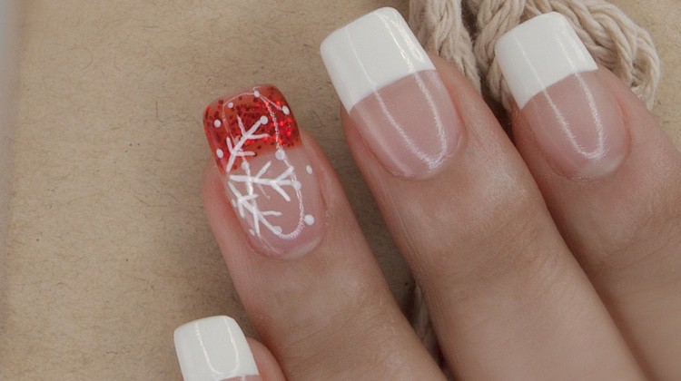 Easy & Pretty Snowflake Nails Tutorial | Nail Designs
