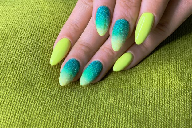 These Retro Nails Inspiration Will Give You Nostalgic Feels