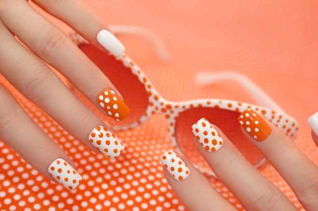 Try This Trendy Quick and Easy Polka Dot Nail Art Design