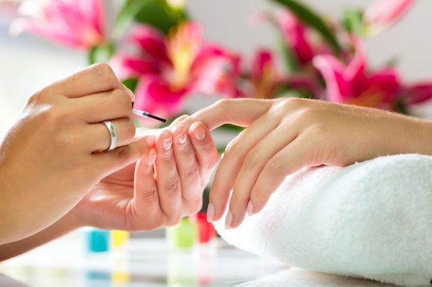 Check out Fingernail Health | Splitting Nails VS. Healthy Nails at https://naildesigns.com/fingernail-health/