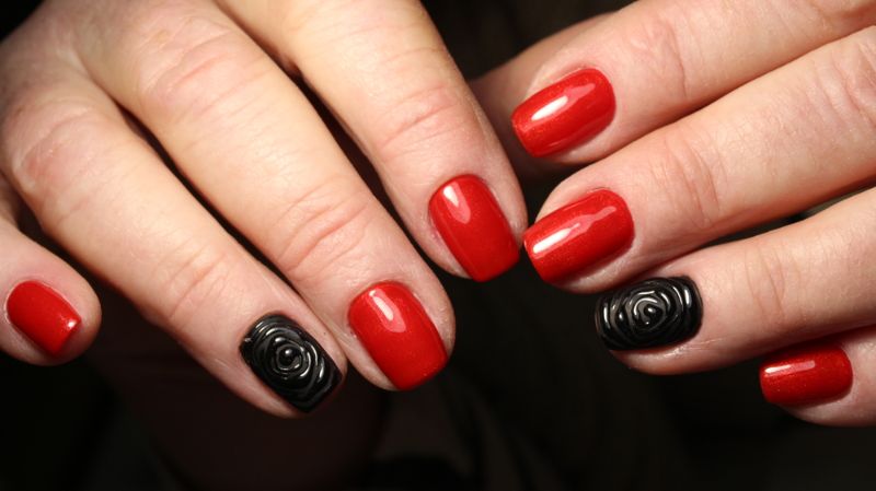 16 Sexy Red Nail Designs You Should Wear This Christmas