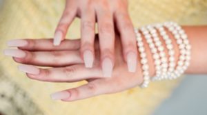 Ombre Mani | Cute Coffin Nails | Stylish Nude Coffin Nails You Can Copy | coffin shaped nude nails | Featured