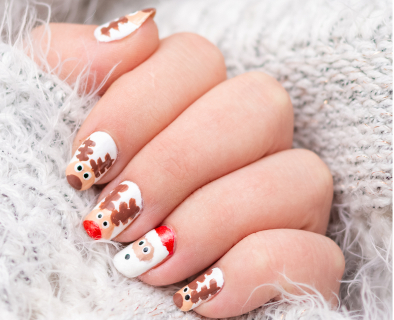  Reindeer Christmas festive nail art | Holiday Nail Art Designs