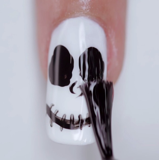 Lock In Design With Top Coat | Halloween Nails Tutorial | Tim Burton Inspired Lock In Design With Top Coat | Halloween Nails Tutorial | Tim Burton Inspired