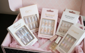 Press-On Nail Gifts For Her 2026
