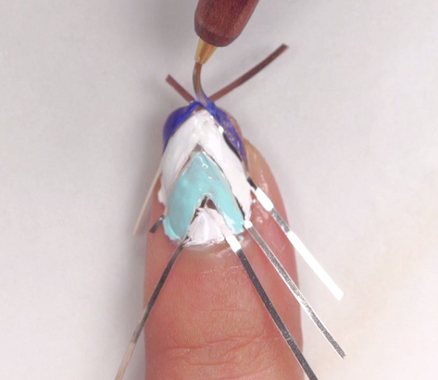 Step 6: Swin to the ocean | Santorini Nail Art Tutorial | Display The Colors Of Greece