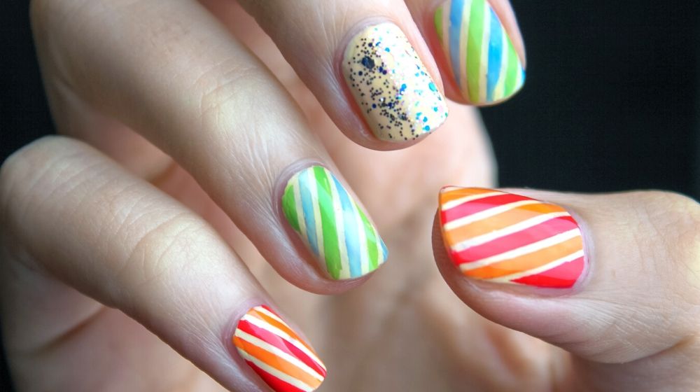 nail art design christmas theme green red candy canes | Gorgeous White Nail Designs For Every Occasion