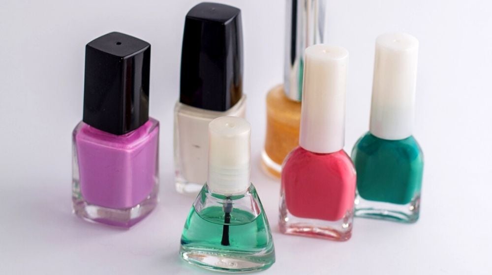 varnish nails hands girl fashion | Vegan Nail Polish Brands You Must Try | Featured